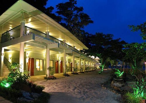 Camayan Beach Resort Hotel Subic Bay Bagian luar foto